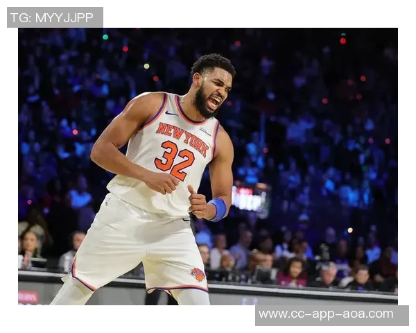 文班表现抢眼砍下22分9板媒体人担忧唐斯能否应对压力